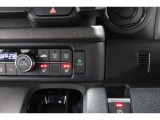 ECONボタンで低燃費モードに☆☆☆ECONスイッチを上手に使ってエコドライブ♪♪環境にもお財布にも優しい装備です☆☆☆