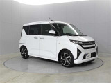 車両価格は、点検・整備費用を含みます。また、ナンバー取得登録・車庫証明の手続きに必要な手数料以外、余分な手数料はいただきません。※税金・法定費用・自賠責保険・リサイクル預託金は別途必要です。