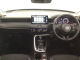 【前方視界】開放的な前方視界!運転がしやすく疲れにくいです♪窓が大きく、見通しがとっても良いおクルマですよ♪