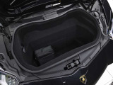 納車前には専門のテクニカルスタッフにより、 厳密な納車前点検を実施しますので、ご安心してお乗り頂けます。