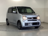 ヘッドライトで、個性も光る 、長く乗っていたい車です。