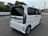 重量感を感じる重厚なデザインです。