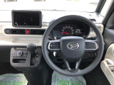運転中も見やすいメーター。