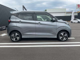 コンパクトなボディでどの年代の方にも乗りやすいお車になっております☆