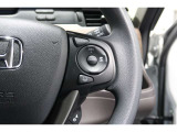 Hondaセンシングの機能のひとつ、アダプティブクルーズコントロール付!アクセルから足を離しても設定したスピードと前車との車間を保ち走行してくれます!車線維持もアシスト☆高速道路で疲労軽減ですね☆