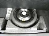 応急用のスペアタイヤが付属していますので万が一の時にも安心です