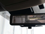 インテリジェントルームミラーです。クリアな後方視界で安全運転をサポートします。