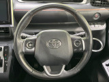 【純正革巻きステアリング】上質な革を使用することで、手にしっかり馴染みとても運転しやすいハンドルです♪