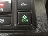 ★ECONスイッチ★ エコドライブを加速しよう!スイッチをONにすると、運転の仕方によるロスを抑え込み燃費をよくするようクルマが頑張ります(*^ー^*)燃費向上にチャレンジ♪