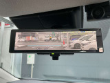 荷物をたくさん載せても後ろの確認が出来る便利なスマートルームミラー!