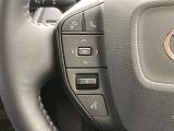 オートエアコンは温度を設定するだけで、自動で風量などを設定してくれます。運転しながら操作も必要ないので、安全性も向上します。