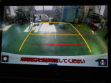 バックカメラの画像です。ガイドラインがスムースな車庫入れをサポートいたします!車庫入れの安心感がアップしますね☆