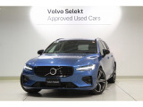 V60は走りのダイナミズムと美しいスタイリング、そして多様性をバランスよく融合させており、乗る人はもちろん見る人も満足させます。