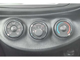 トヨタならではの「3つの安心」をセットにした『トヨタ認定中古車』です。「まるごとクリーニング」「車両検査証明書」「ロングラン保証」付き。