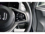 Hondaセンシングの機能のひとつ、アダプティブクルーズコントロール付!アクセルから足を離しても設定したスピードと前車との車間を保ち走行してくれます!車線維持もアシスト☆高速道路で疲労軽減ですね☆