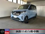 日産「サクラ」明るい運転席回りで見渡しが良いです。