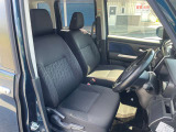 アームレスト付きで運転楽々★