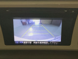 バックモニター☆バックガイドモニター機能付です。バックする際後方の様子をカーナビのモニター上に表示してくれます。運転席にいながら後方が確認できるのでバック駐車がスムーズに行なえます。