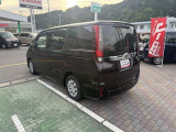 テールランプも大きく後続車両に見やすい設計になってます