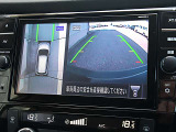 アラウンドビューモニターが付いていますのでバックも縦列駐車にも便利です。