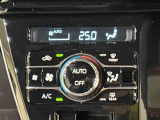 車内空調は&rdquo;AUTOエアコン&rdquo;にお任せ。運転に集中出来ますよ!