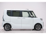 県内13店舗にて常時500台以上ダイハツ車を展示中です。見て、触って、納得のいく一台をぜひ見つけてください。