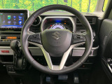 【純正革巻きステアリング】上質な革を使用することで、手にしっかり馴染みとても運転しやすいハンドルです♪