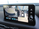 運転をしやすくする多彩な視界を手に入れるシステム。「見通しの悪い交差点での発進」「料金所などへの幅寄せ」「バック駐車」「縦列駐車」といった、多くの人が苦手意識を持ちやすいシーンで効果を発揮します。