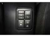 【シートヒーター】 シートの座面などヒーターで暖めてくれる。寒い冬には快適な機能