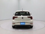 視認性の良いLEDテールランプを採用。悪天候時に後続車に存在を知らせるリヤフォグも標準装備しています。