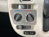 寒い冬も暑い夏も全席に快適な空調を届けてくれる、ダイヤル式エアコンを装備♪