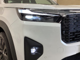 【LEDヘッドライト】ディスチャージヘッドライト(HID)と同等の明るさで、夜道や雨天走行が明るく視界良好!! フォグライトも装備で、安心感さらにUPです♪安心ドライブを楽しんで下さい♪