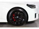 BMW認定中古車は360&deg;チェックリストに従い徹底的にチェック致します。機械的な箇所や電気系、コンピュータなどを詳細に点検。交換基準に達した部品は整備した後にご納車致します。