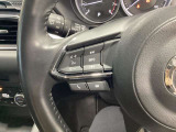運転席廻りの様子です。ハンドルスイッチで純正オーディオの基本操作等も可能です☆
