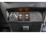 シートヒーターは、エアコンで車内を温めるよりも早くシートが温まるので、寒い季節も快適になります。