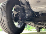 お車を安心してお乗りいただく為には、足回りの定期点検が欠かせません。サービスサポート(有償保証)では無料点検もご提供しており、安心のカーライフをお過ごしいただけるサポート体制が整っています。
