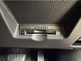 ETC付きです。高速道路料金所での小銭の出し入れや雨天時における窓の開け閉めなどの煩わしさが解消できます。料金所の通過もスムーズで快適ですよ。
