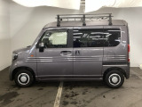 ショッピングや、仕事、アウトドアどんなシーンでも、スライドドアならラクに乗り降りができます。