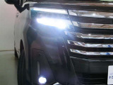 LEDヘッドライトがついてますから、夜間はとっても明るく安心して走れます!!!(^^)!