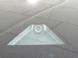 【i-ACTIVESENSE】走行中に前方の車両等を認識し、衝突しそうな時は警報とブレーキで衝突回避と被害軽減をアシスト。より安全にドライブをお楽しみいただけます。