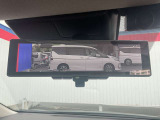 インテリジェントルームミラー。後ろの荷物を気にせず後方の確認ができます。