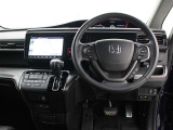 運転席廻りです。