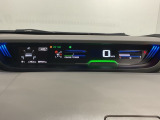 視認性の高いメーター回り。いろいろな情報も表示されます。