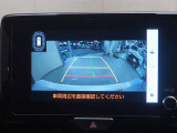 パノラミックビューモニターシステム搭載!クルマの前後左右のカメラを用いて全方位をナビモニターで確認が出来き安全運転・駐車をサポートします。
