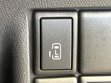 【パワースライドドア】スマートキーや運転席のスイッチでスライドドアの開閉が可能♪電動だから力を入れてドアを開ける必要が無く、小さいお子様でも、重い荷物を持っている時もラクに開け閉めできます♪