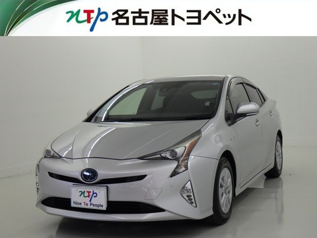 トヨタ プリウス 