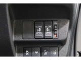 ◆◆両側電動スライドドア!!荷物で手が塞がる時など簡単にドアの開閉が出来ます!何より力いらずで開閉OK!女性やお年寄りにも優しい♪電動機能はOFFにもできますから元気なお子様の駆け出しも安心!
