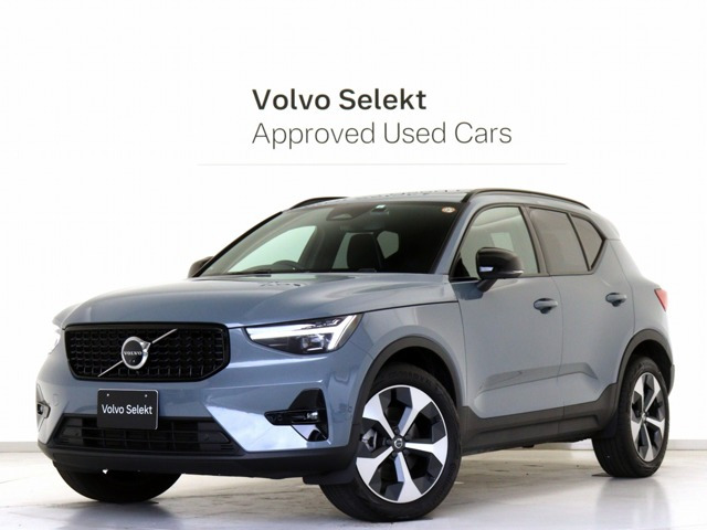 XC40アルティメット B4 AWD ダークエディション 4WD