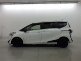 両側パワースライドドア付きだから、狭い駐車スペースなどでの 乗り降りラクラク!小さなお子さまのいるご家庭には嬉しい装備。