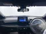 落ち着いたカラーの内装で、ゆったりと運転したい方に。
